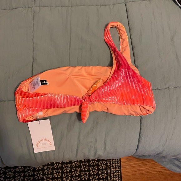 Dippin Daisys brand new bikini, never worn - Picture 5 of 10